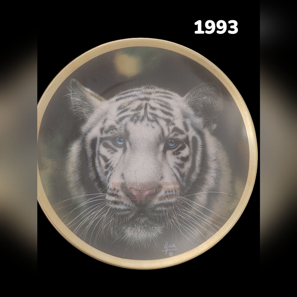 White Tiger Big cats Of Them World Plate Vintage Collector Never Used